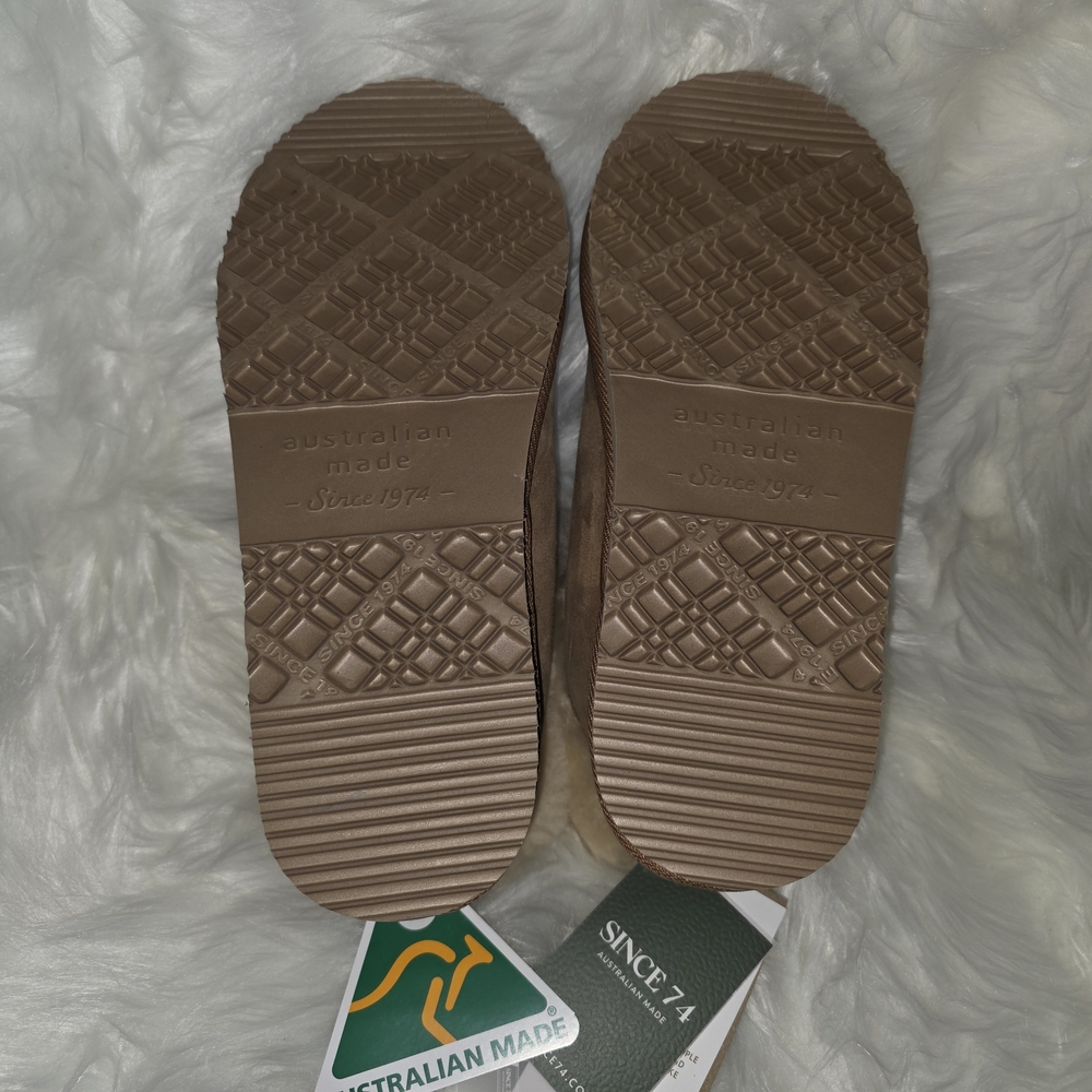 🆕 UGG Since 1974 | Women’s Ankle Slipper 🔥 Chestnut - Picture 6 of 11